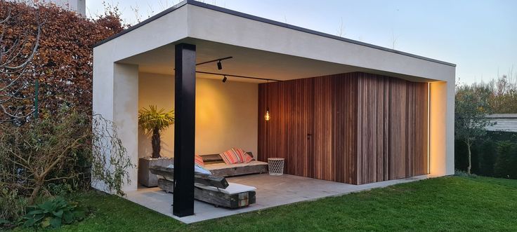 Voordelen van een Houten Tuintafel