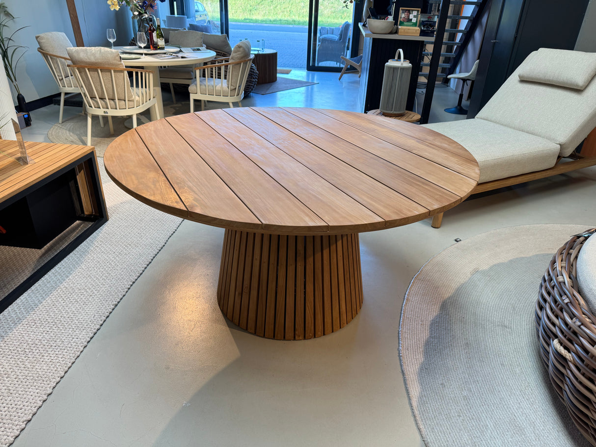 Belito Daan Teakhouten Ronde Tuintafel 150 cm - Showroommodel