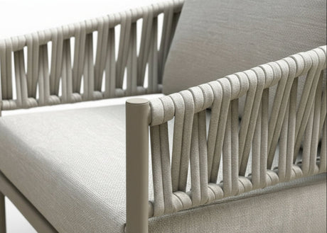 Rope loungeset met gevlochten touw detail in moderne tuin - weerbestendig en stijlvol tuinmeubilair