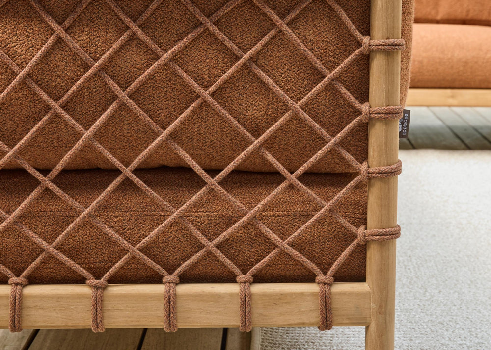 Ruitpatroon in cognac rope op de rugzijde van Apple Bee Grace lounge