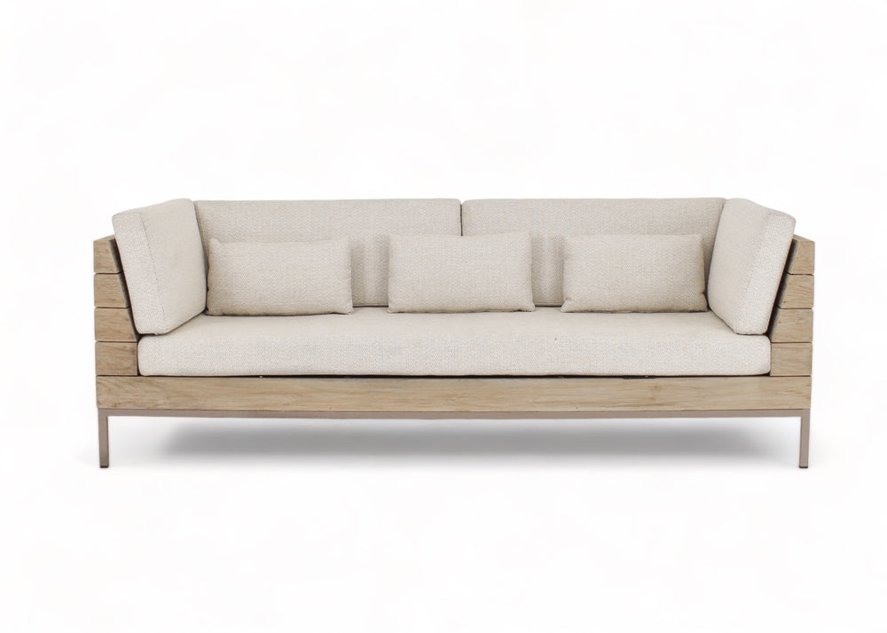 Apple Bee Long Island Bank