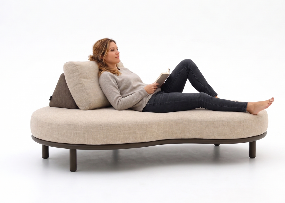 Apple Bee Moon Island Loungebank | 196 cm | Bronze & Cotton Flower