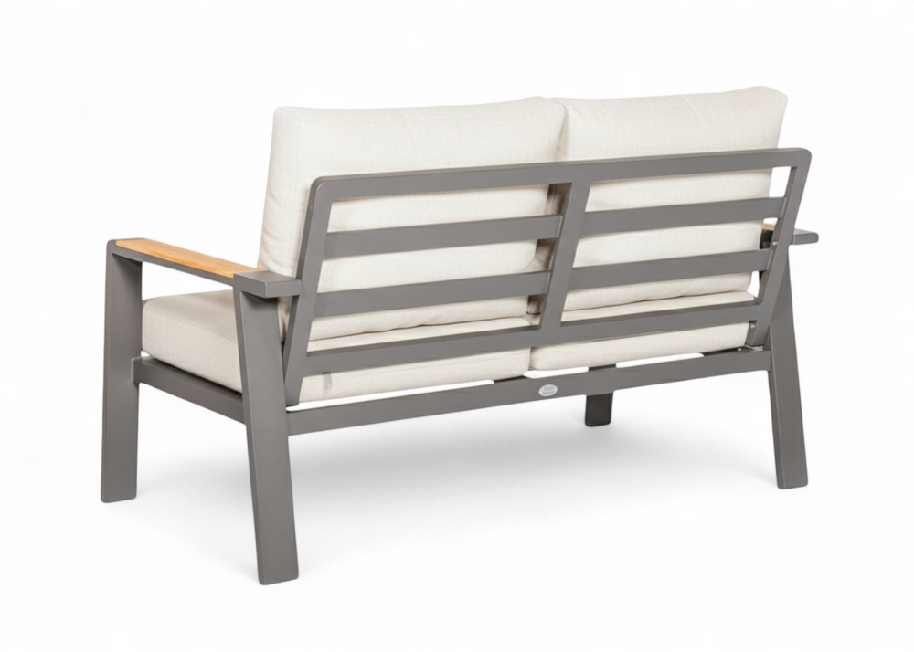 Birmingham 2 zits bank lichte kussens 2