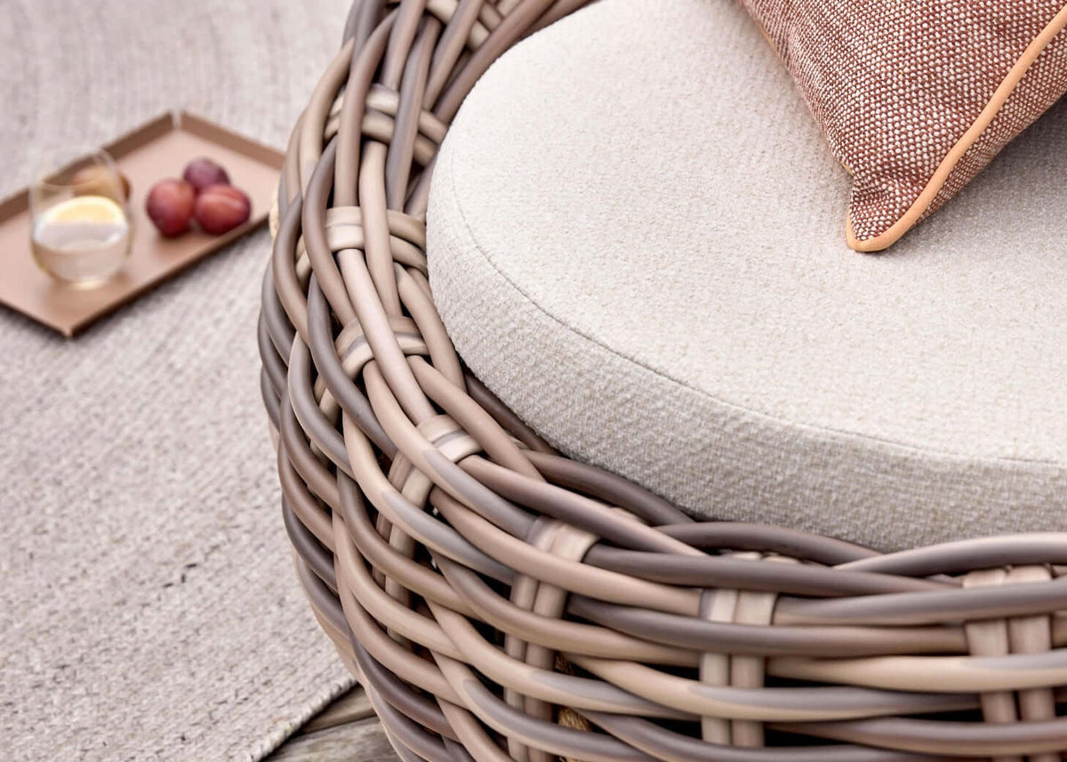 Cocoon - bee wett kussen detail - applebee loungesetland