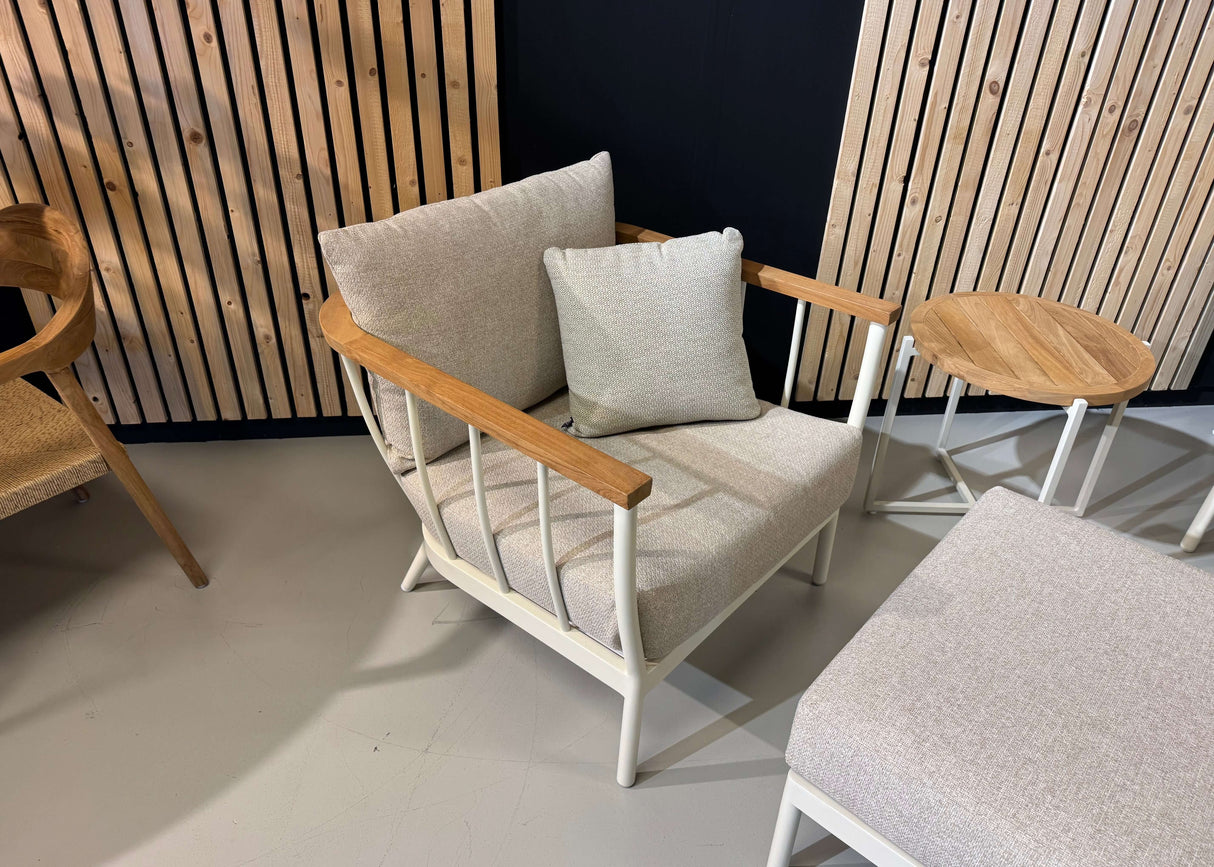 Apple Bee Condor Oyster Lounge Tuinstoel - Showroommodel