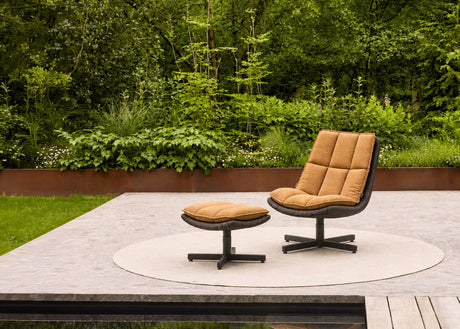 Apple Bee Cebu hocker Black met Cognac BEE WETT kussen bij de Cebu loungestoel