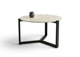 Loungesetland Apple Bee Monaco ronde koffietafel met sintered stone blad en zwart aluminium frame op witte achtergrond